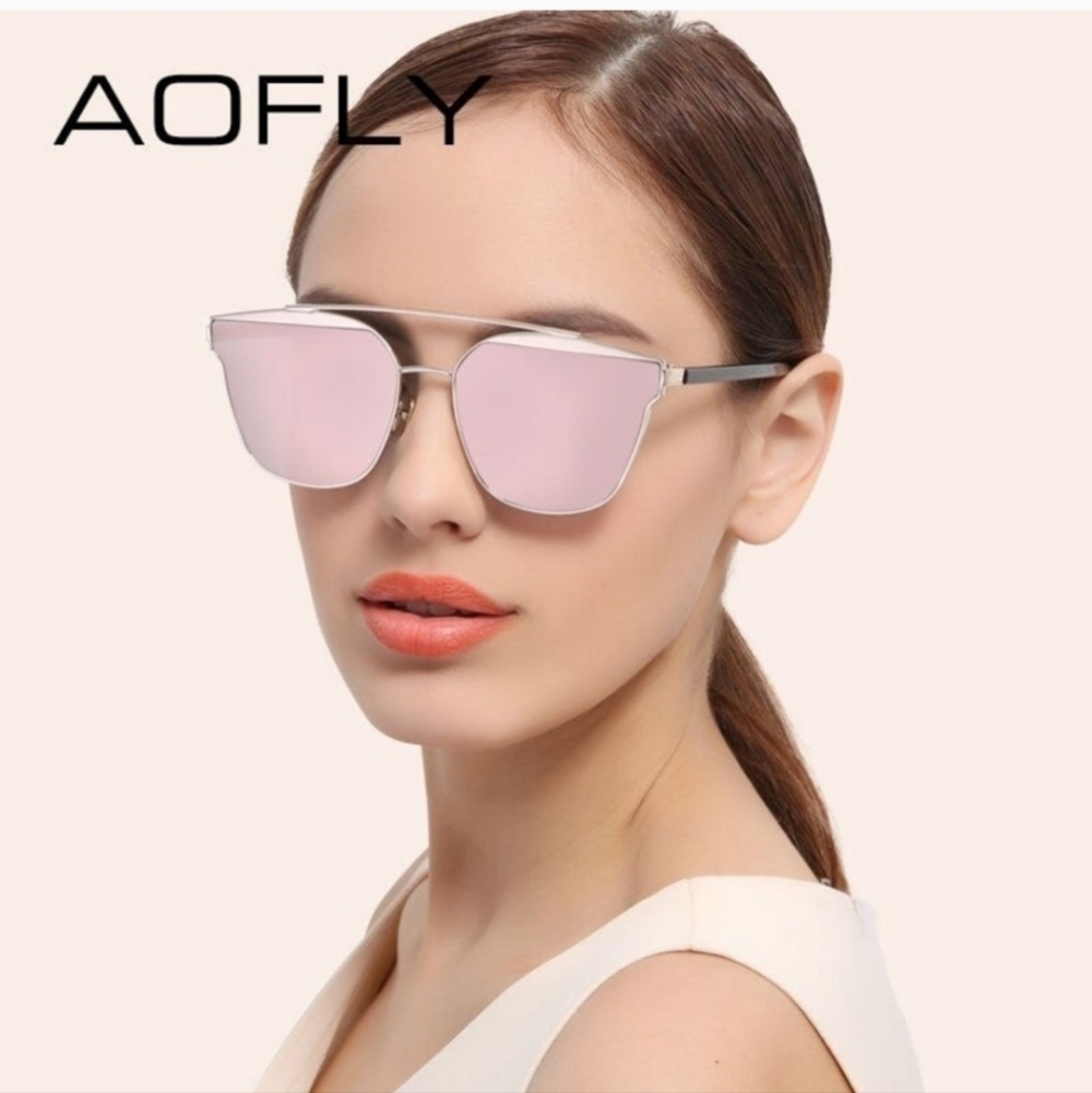 Women’s Sunglasses​